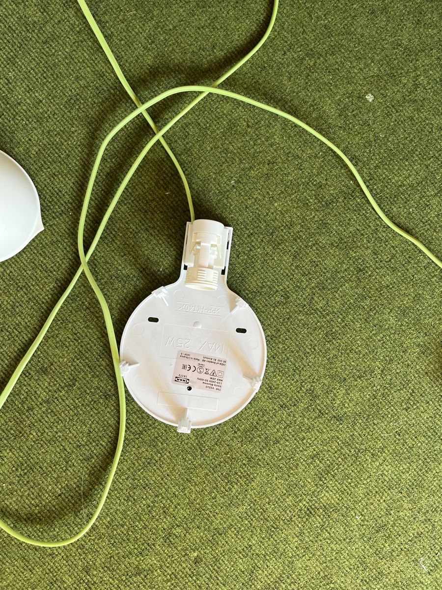 Ikea Lampade: Wand-Blumenlampe von Ikea Kinderzimmer – Usato da Zürich venduto da Sharonsimona 3