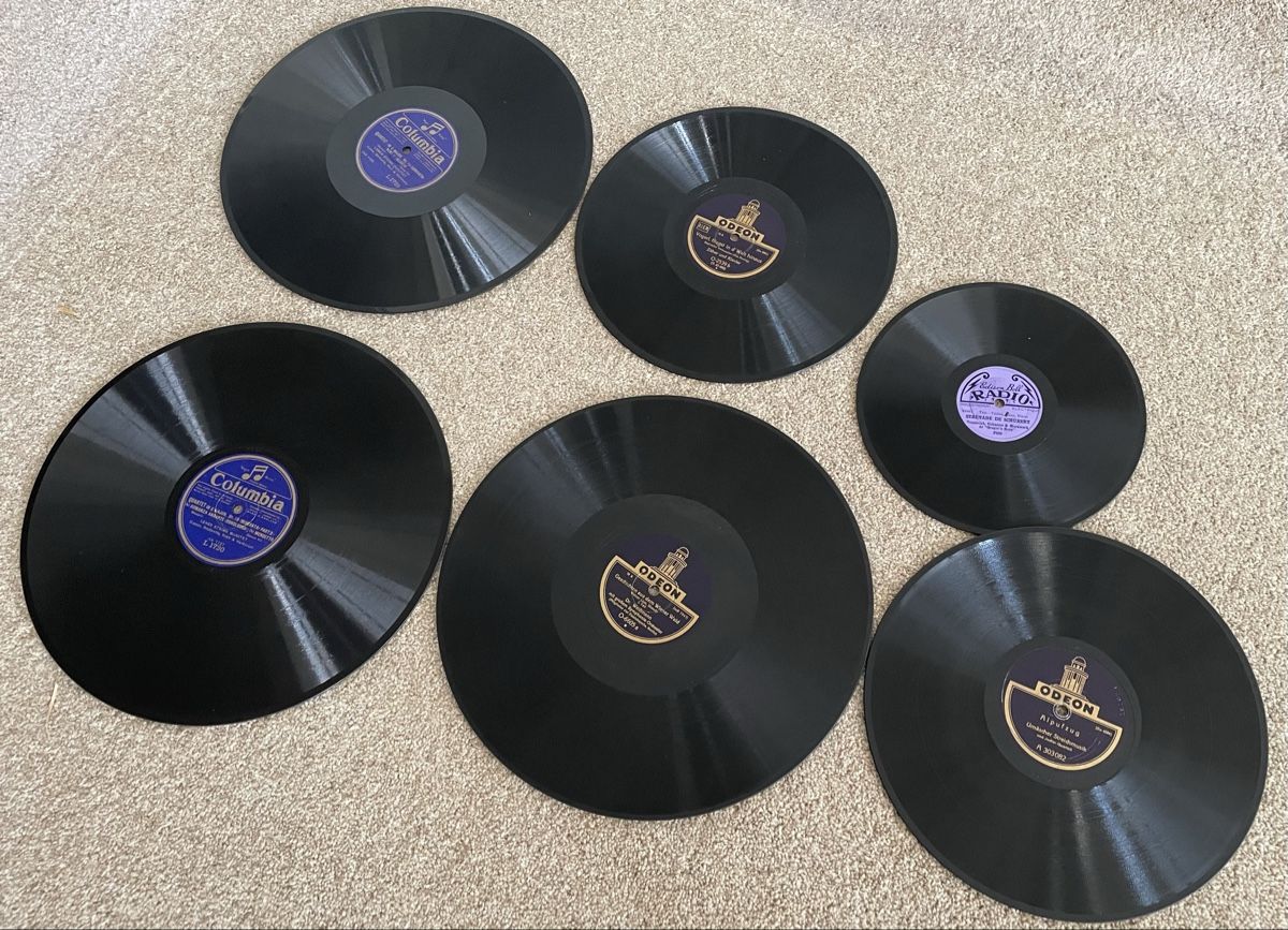 Columbia Tourne-disques: Grammophon mit Schallplatten – D'occasion à Schaffhausen par wunderpraechtig 6