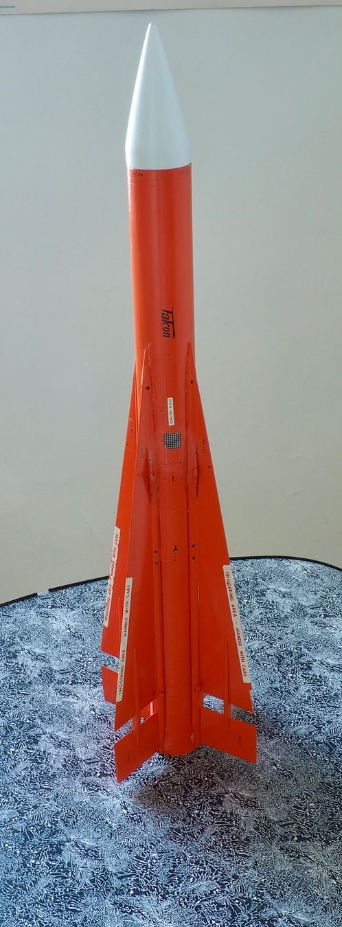 Kit di modellismo & Modellini statici: Modellrakete einer AIM-4E FALCON (1958) – Usato da Unterentfelden venduto da Organized