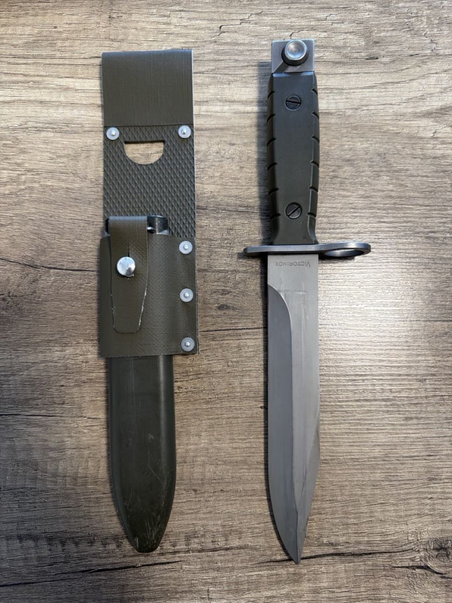 Schweizer Armee Armi bianche: Bajonett victorinox Stgw 90 – Usato da Lausanne venduto da Erion2015 1