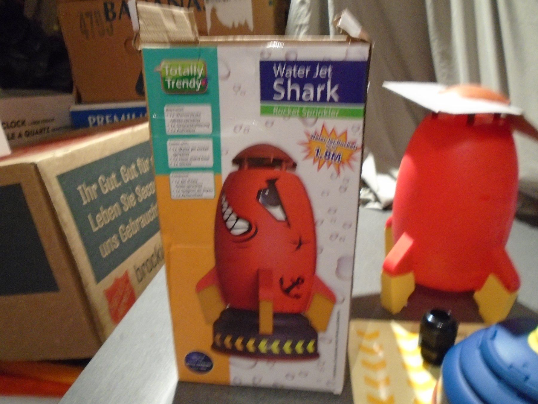 Spielzeuge: Water Jet Shark, rot – Neu und originalverpackt aus Zürich von abraxas1291