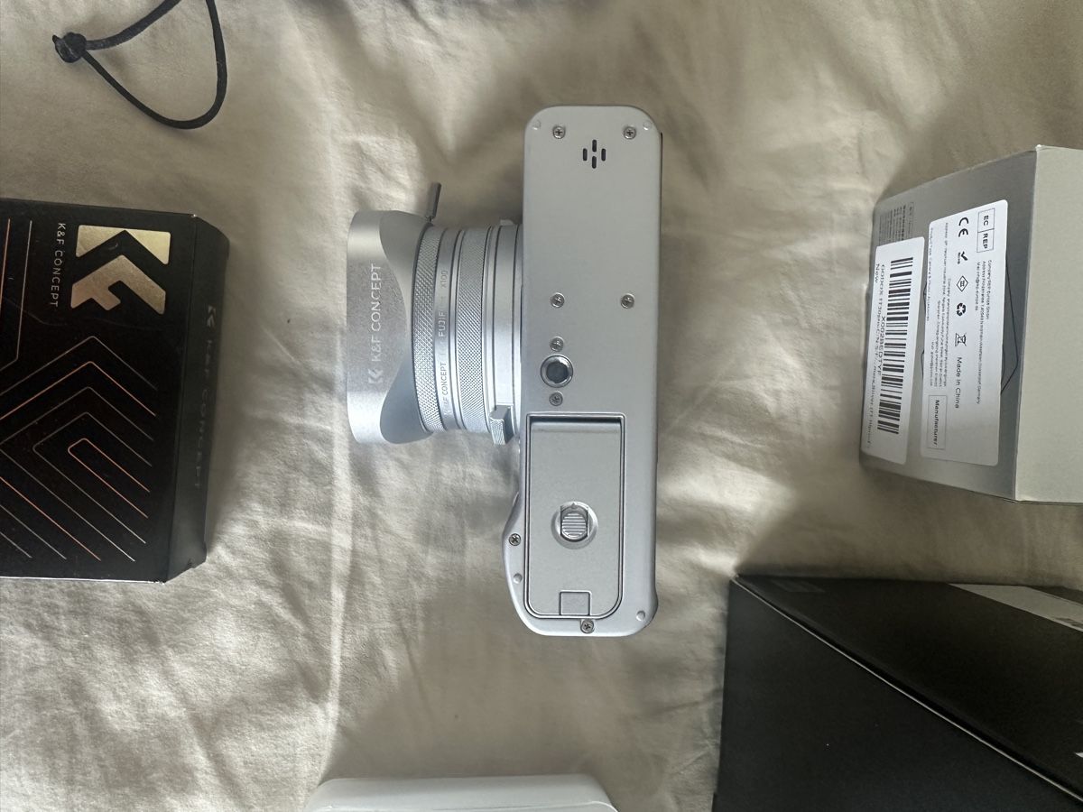 Fujifilm Appareil photo: Fujifilm x100VI silver - Full kit – D'occasion à Onex par whoiselijah 3