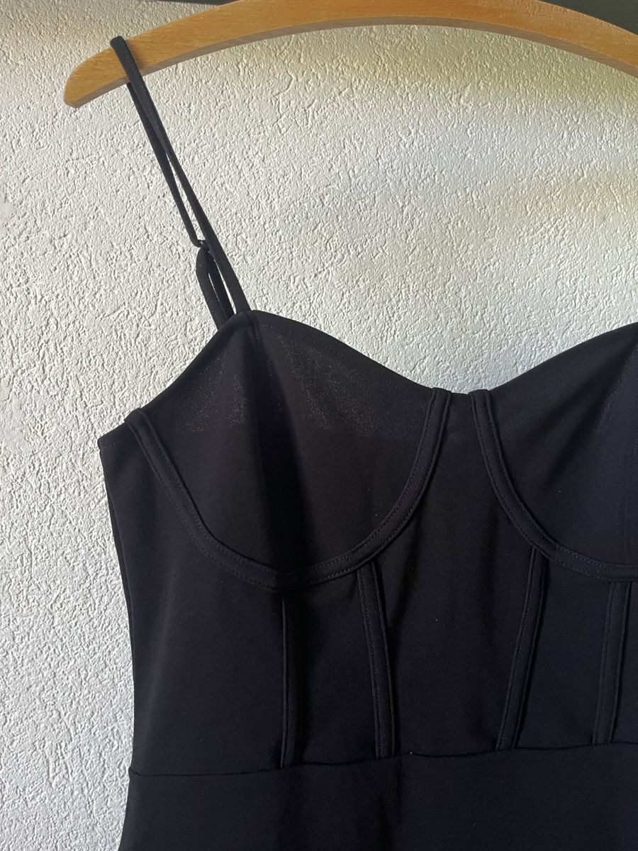 H&M Vestiti: Robe noir bustier M 🌛 – Nuovo (secondo la descrizione) da Bramois venduto da cyr_sb8d 1
