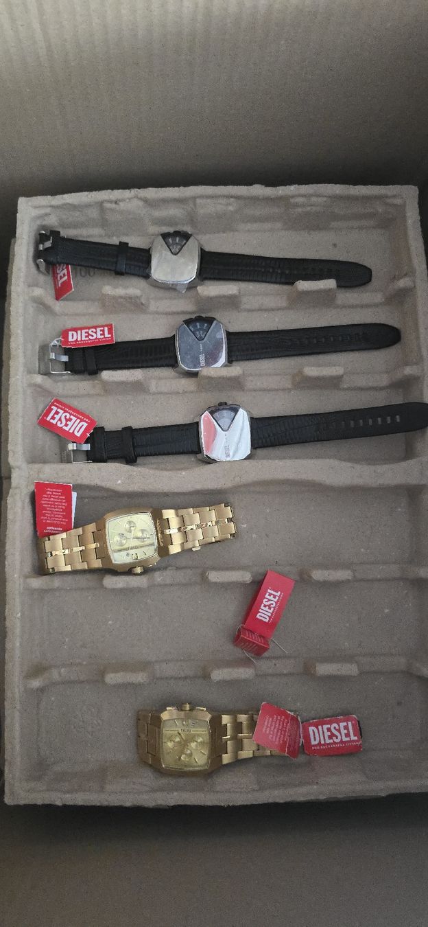 Diesel Montres: Lots de montres Diesel, bracelet à vendre – Neuf (Voir description) à Le Noirmont par desoto55 3