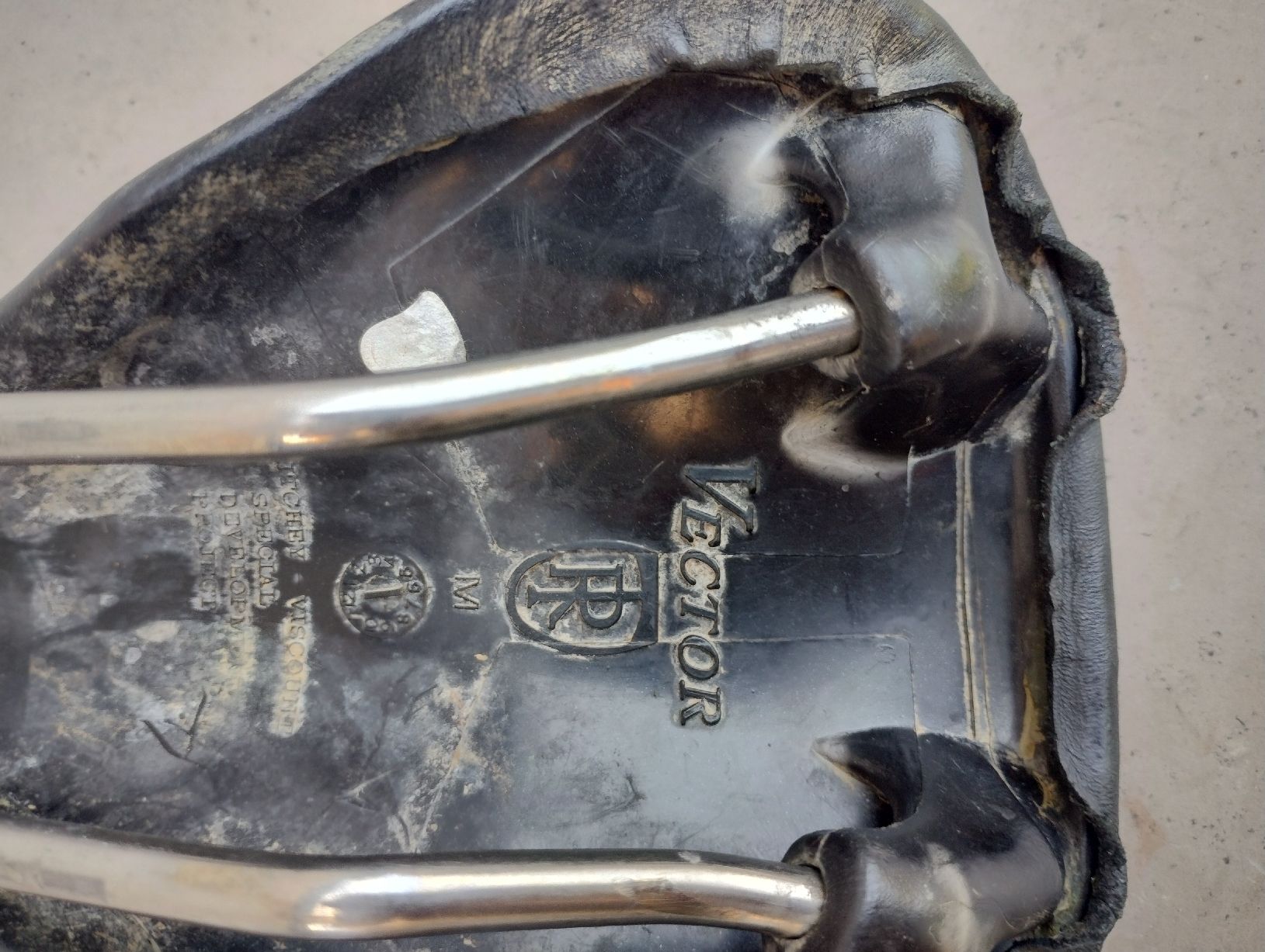 Pezzi di ricambio: Ritchey Vector Ti Vintage MTB Sattel – Difettoso da Oetwil am See venduto da Kukuxumusu 5