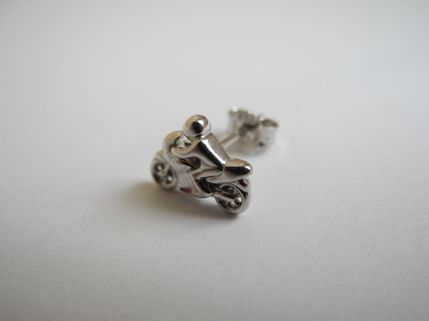 Ohrringe & -stecker: Ohrring 925 Silber / 1x – Gebraucht aus Balsthal von qwer24 1