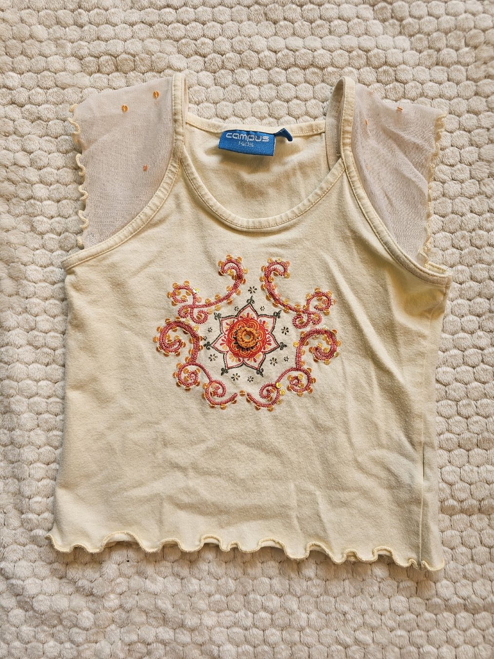 Pantalons: Ensemble 2 pièces brodé 104 / 4 ans – D'occasion à Gland par Vee_0 2
