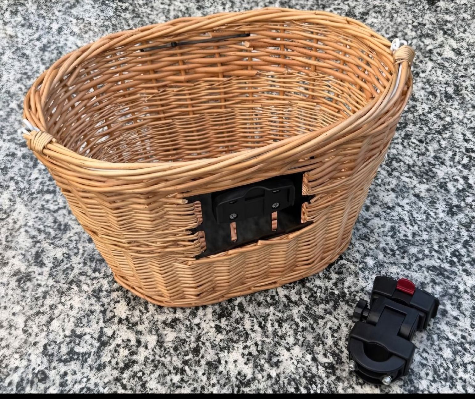 Autres articles pour la maison: Velokorb/Einkaufskorb mit Klick System  "Neu"  – Neuf avec emballage d'origine à Uster par SV-SALE 1