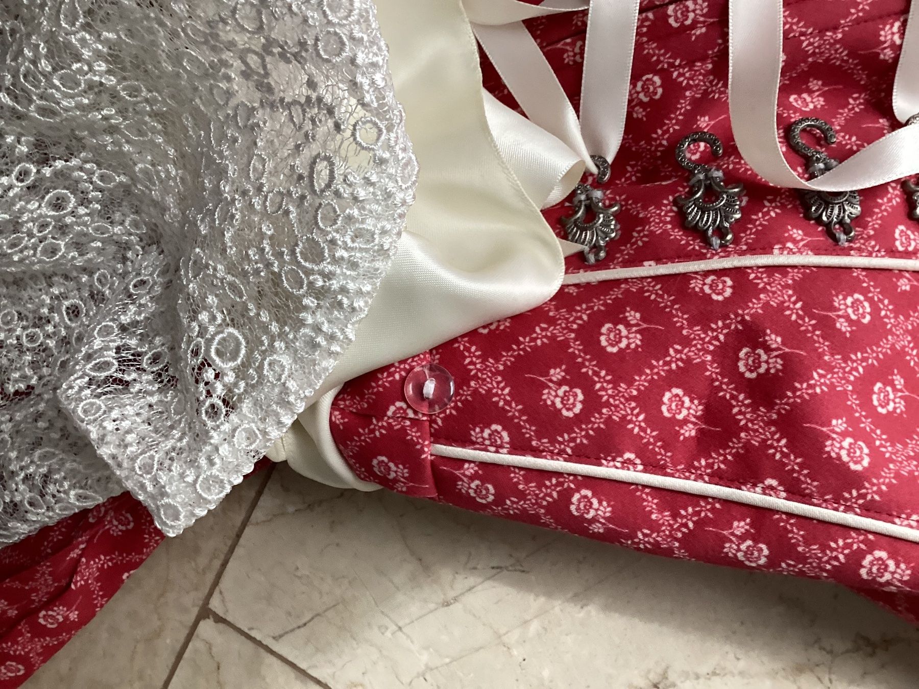 Vestiti: Nübler Damen Dirndl – Nuovo (secondo la descrizione) da Flüelen venduto da ne08 1