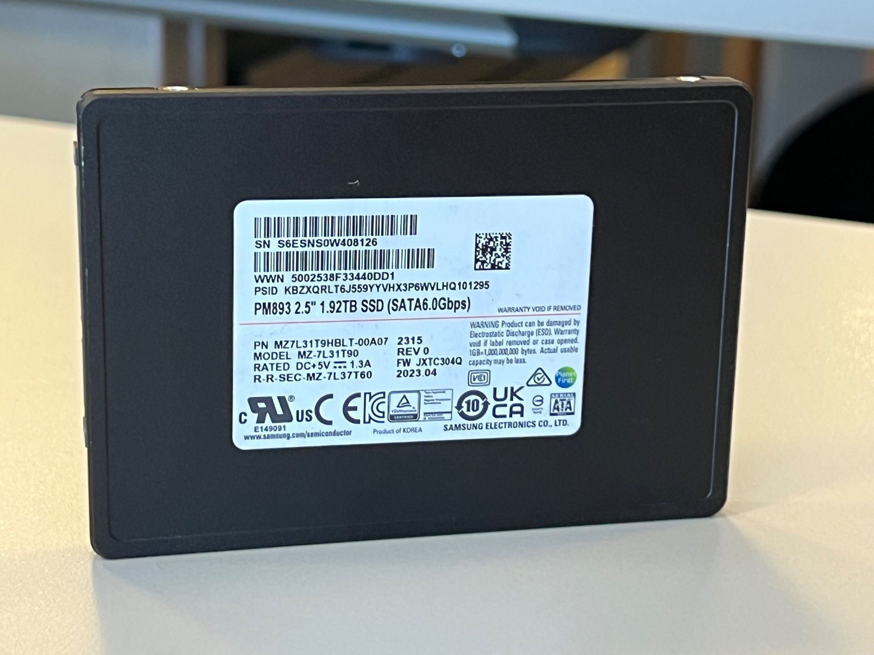 Samsung Dischi rigidi: Samsung PM893 1.92TB Enterprise SATA SSD | NAS/Server – Usato da Martigny venduto da der_reisende