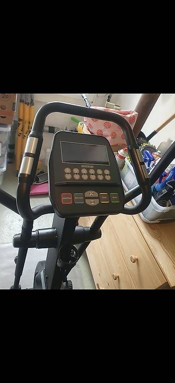 Hometrainer: Crosstrainer – Gebraucht aus Aarau von Toniabaruffol
