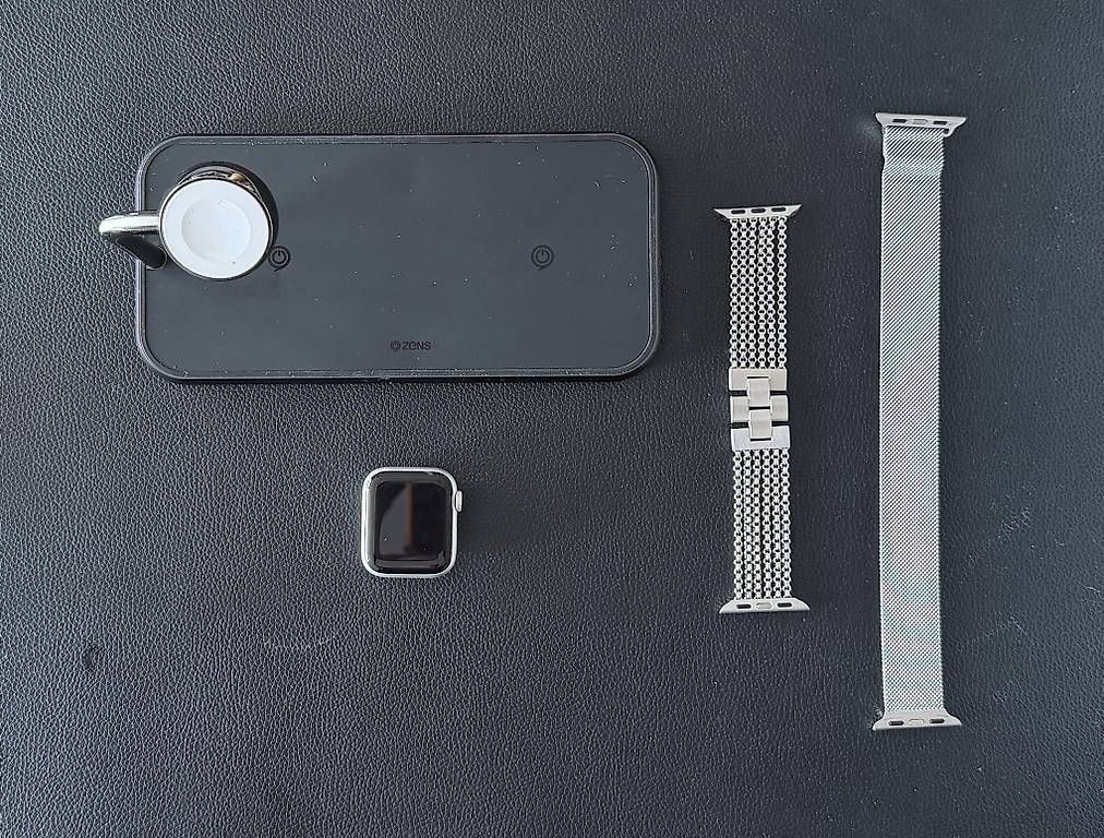 Smartwatch: Apple Watch 4 (42 mm) – D'occasion à Schenkon par jor_m2jy 1