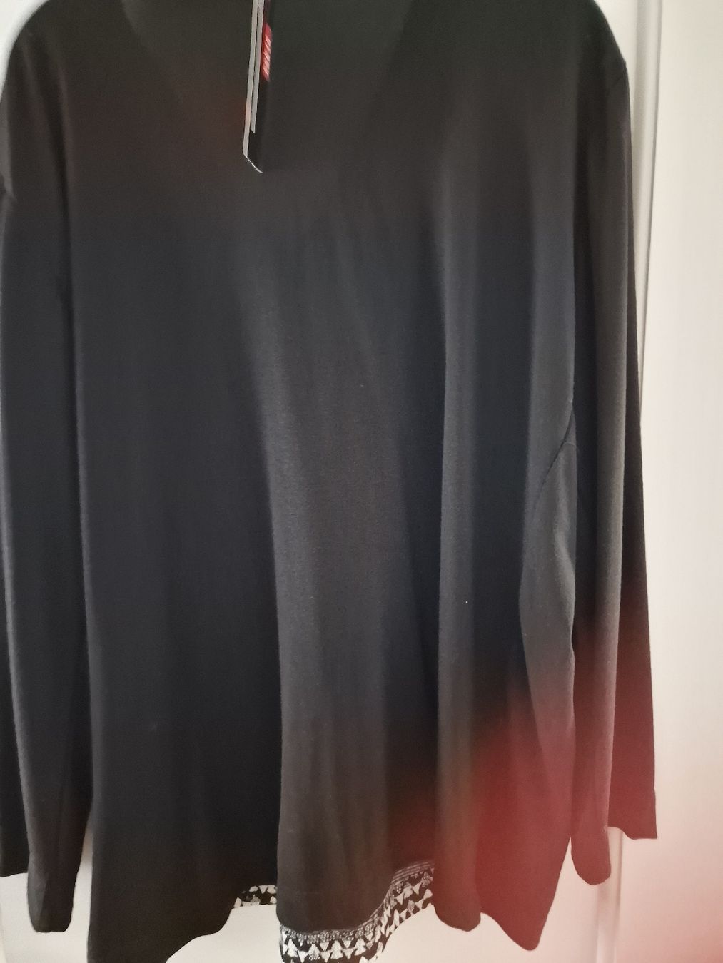 Pulls & Sweat-shirts: Schwarzer Langarm-Pullover mit Muster, neuwertig, Grössi 46 – Neuf (Voir description) à Ottenbach par Claurin 3