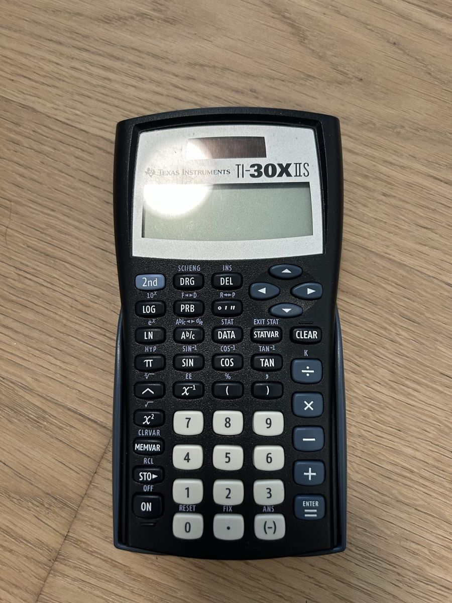 Texas Instruments Taschenrechner: Texas Instruments TI-30XS Taschenrechner – Gebraucht aus Wallisellen von lilou27_36 1
