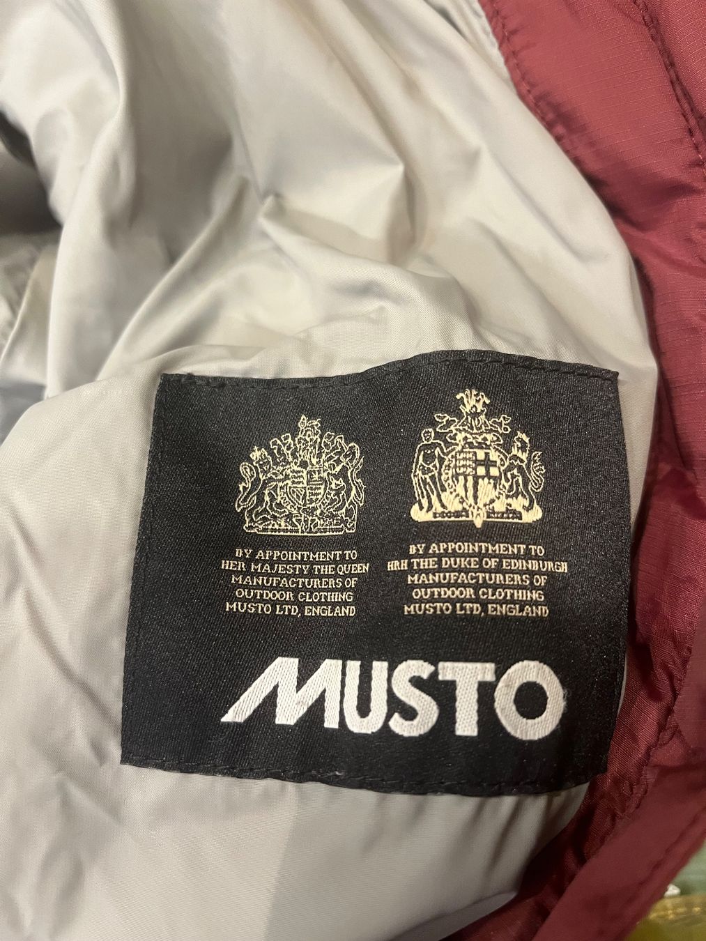 Musto Jacken: Winterjacke Daunen – Gebraucht aus Courgevaux von wurg1 1