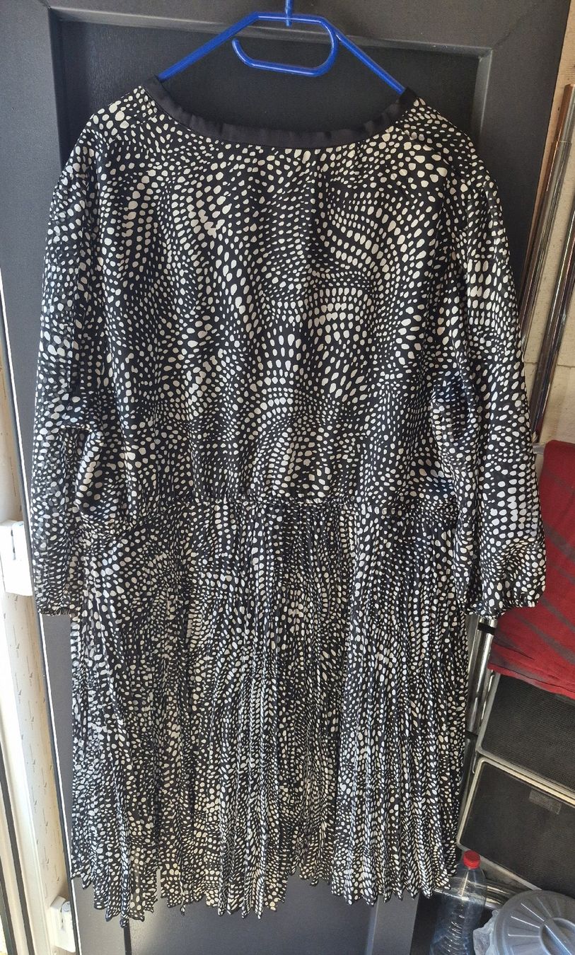 Vestiti: Kleid – Nuovo (secondo la descrizione) da Wislikofen venduto da Ana.Gomes 5