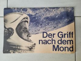 Mondrakete SATURN V Poster Raumfahrt Vintage Poster
