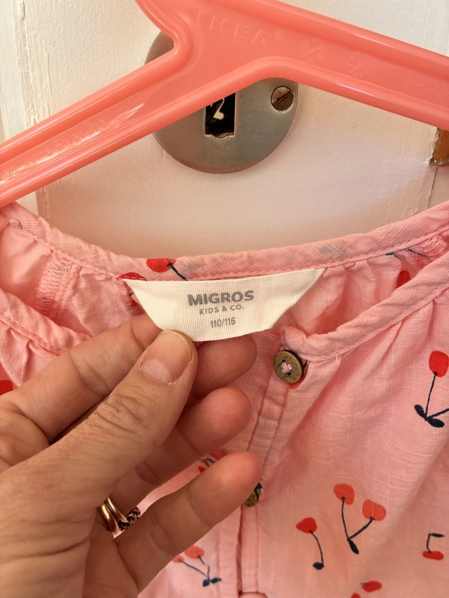 Lotti & Set di vestiti: 3 x Schöne Mädchen Blusen – Usato da Zürich venduto da kafitze 4