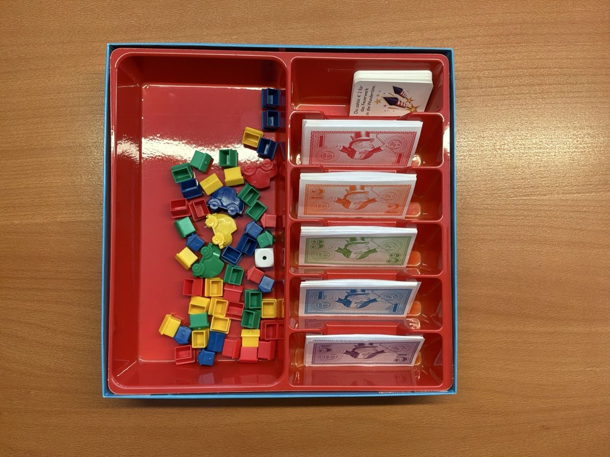 Parker Giochi: Monopoly Junior Brettspiel Parker ohne Anleitung – Usato da St. Gallen venduto da petergyoergy 2