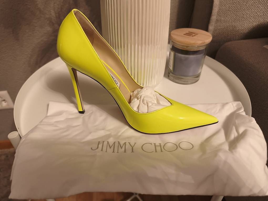 Jimmy Choo Scarpe da donna: Jimmy Choo Highheel Bright Yellow Gr. 40.5 – Nuovo e nell'imballaggio originale da Nendeln venduto da Mela948588