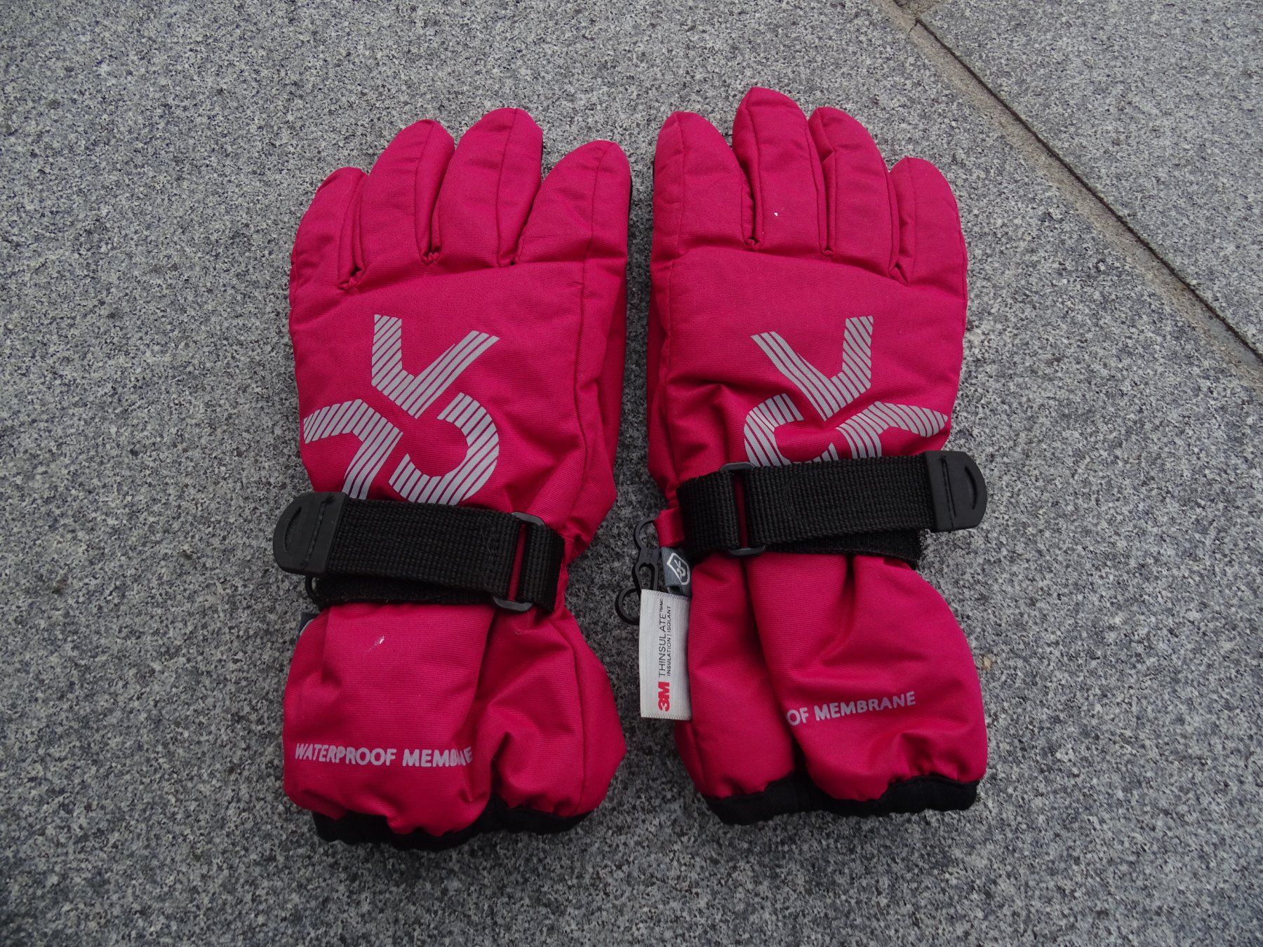 Kinderhandschuhe: Kinder Winterhandschuhe Gr.6/8 J, 3M Thinsulate wasserdicht. – Gebraucht aus Obermumpf von kaiko_2010