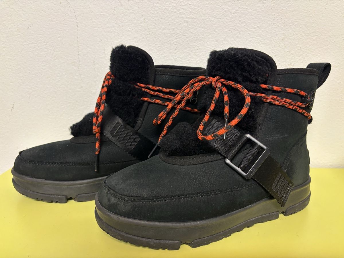 Ugg Scarpe da donna: UGG Classic Weather Hiker Gr. 37 – Usato da Schaan venduto da Tschupa21 1