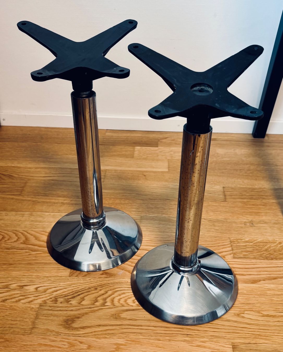 Eames Sessel: Eames Floor-Mount Pedestal Untergestell (ganz selten) – Gebraucht aus Sissach von swxx5 9