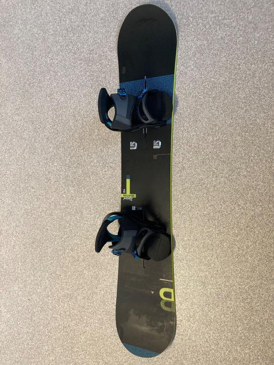 Burton Ripcord Snowboard 158 W and Bindings USED Comprare su Ricardo