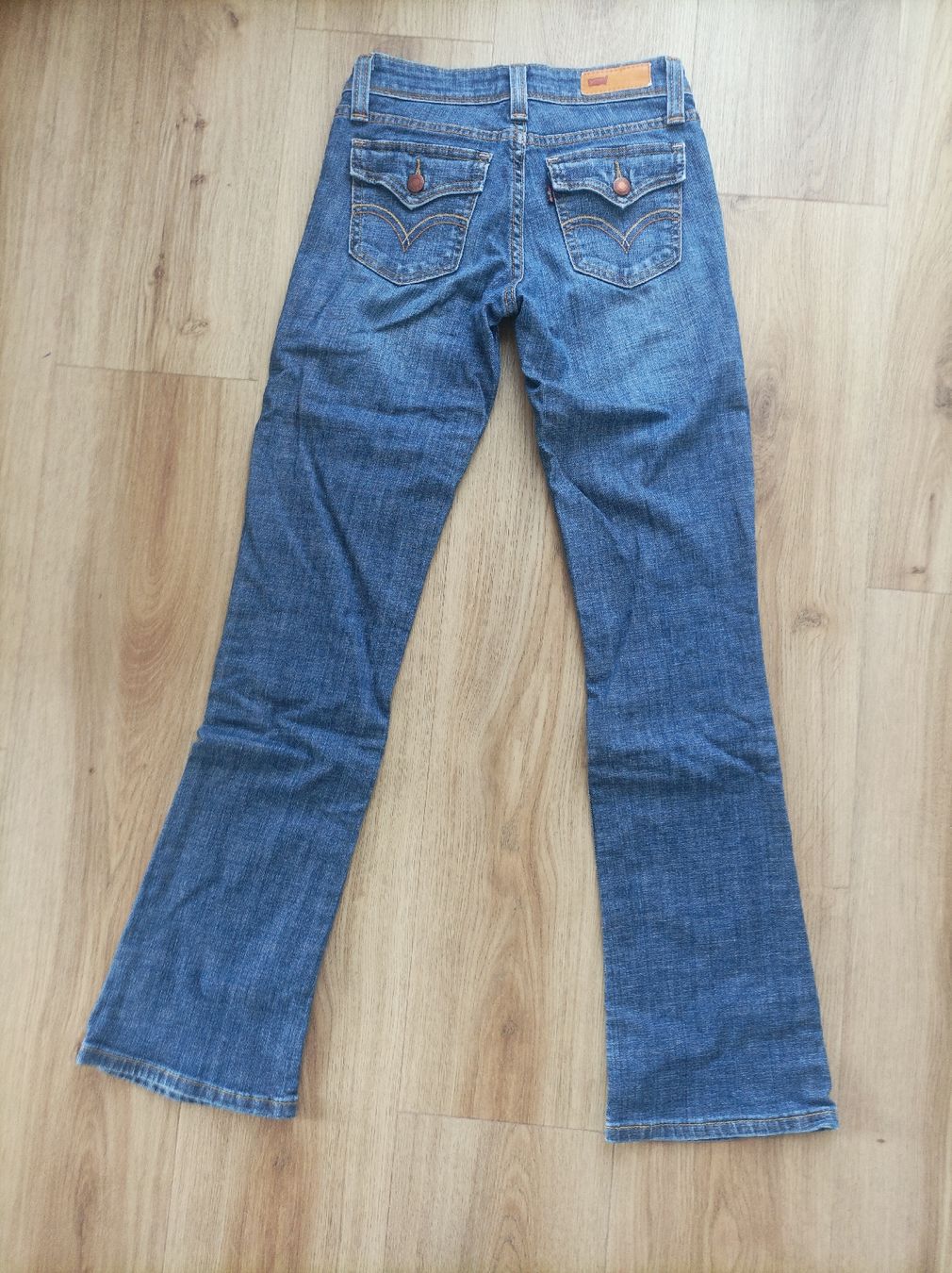 Levi's Jeans: Levi's Demi Curve hellblau (Grösse 0M) – Gebraucht aus Aeschi (SO) von clementinli 3