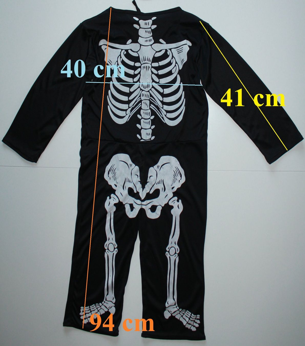 Costumi: Costume squelette / Skelett t. 5 - 6 ans – Usato da Peseux venduto da CoolShoping 2