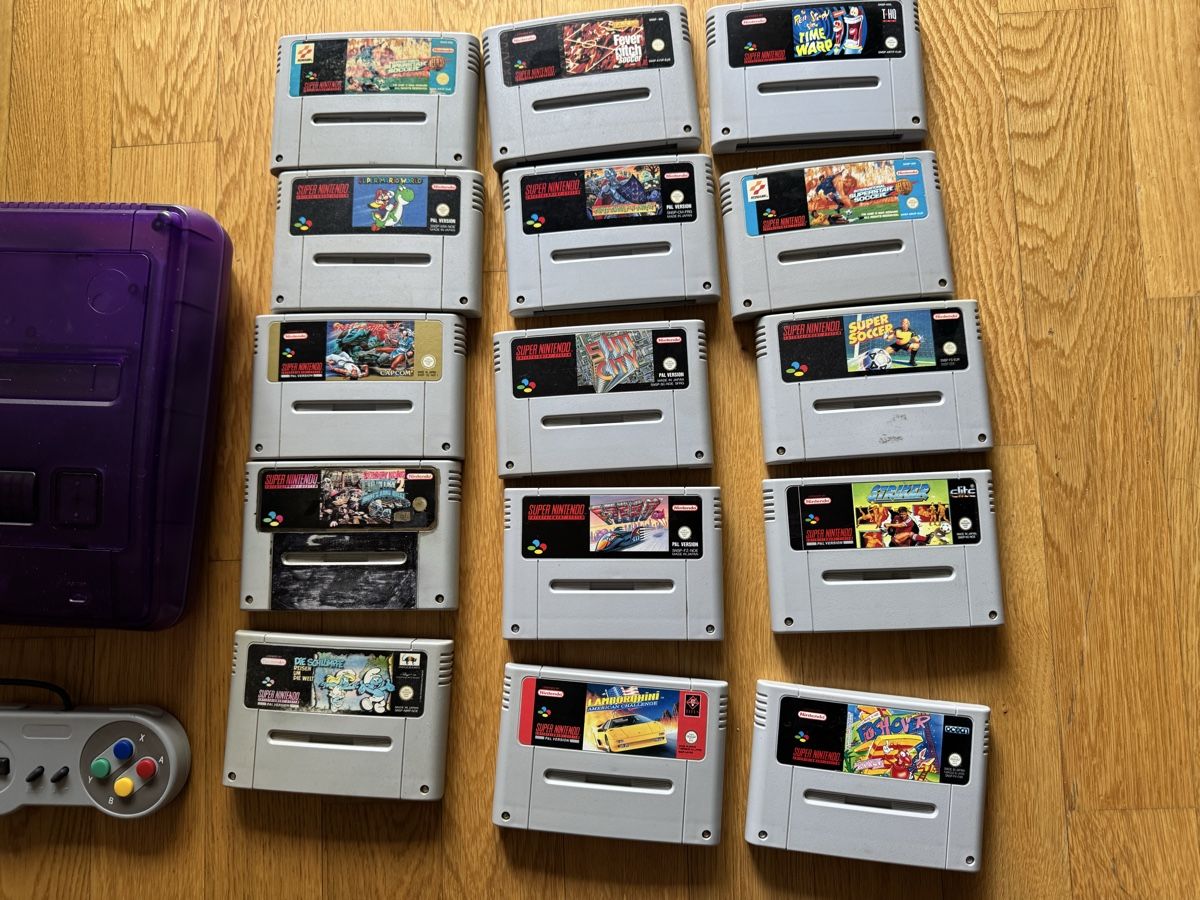 Nintendo Konsolen: European SNES Console – Custom Purple Shell + Games Bundle – Gebraucht aus Ostermundigen von RetroOwl 2