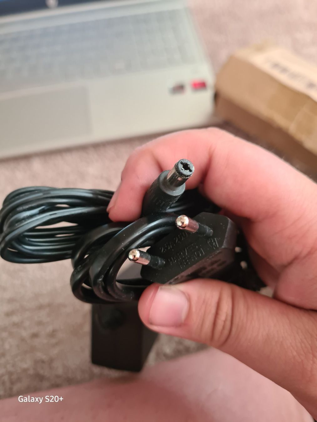 Caricabatterie: Delta Electronics INC. AC Adapter EADP-600BA – Usato da Zürich venduto da Alibaba1234 2
