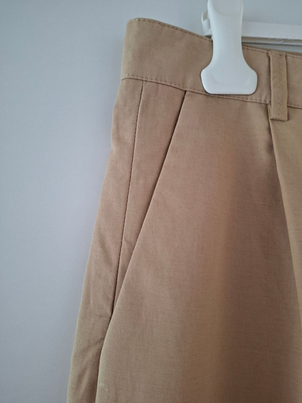Zara Hosen: CHINOHOSE ZARA NEU – Neu (gemäss Beschreibung) aus Biberist von Soleda67 2