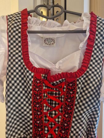 Schönes Dirndl, Gr. 38, Zustand neuwertig