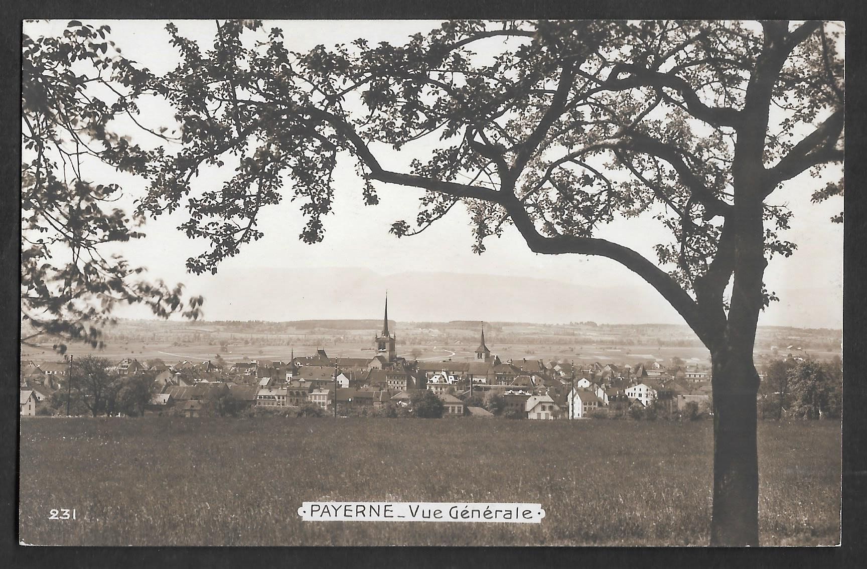 Cartes postales: Payerne Vue générale – D'occasion à Olten par clotaldi