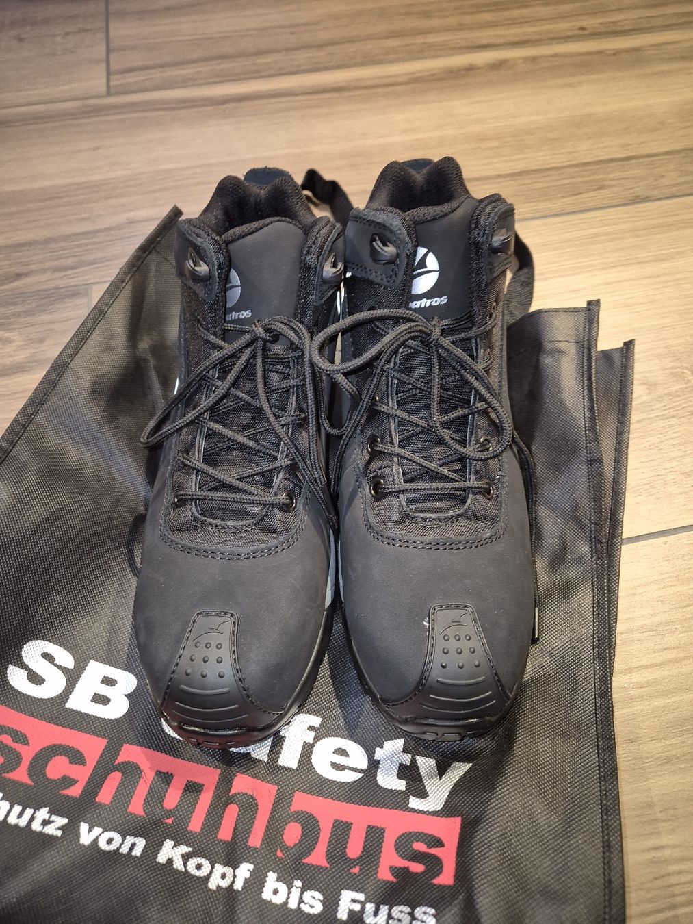 Scarpe da uomo: S3 Sicherheitsschuhe neu Gr.41 – Nuovo (secondo la descrizione) da Auswil venduto da boumi85 1