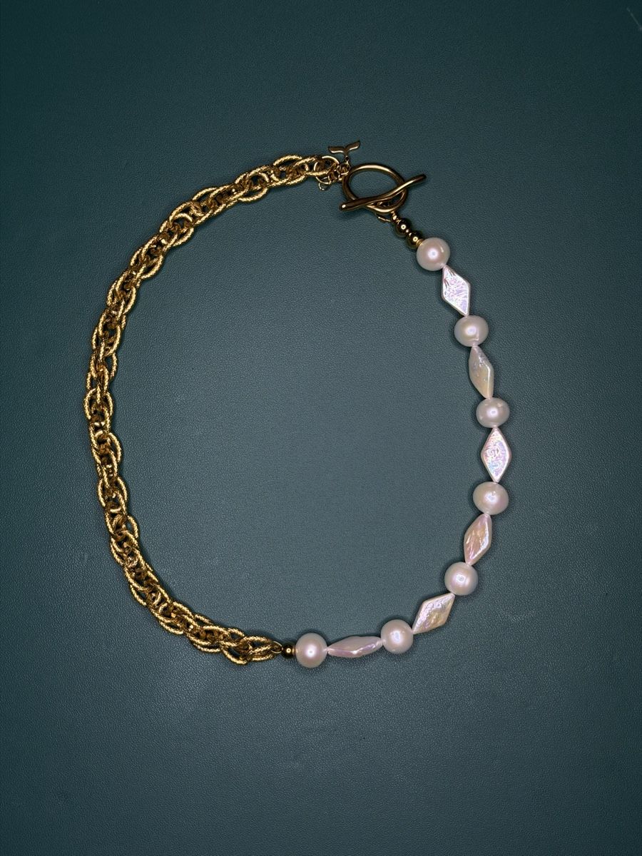 Catenine: Collier perles – Nuovo e nell'imballaggio originale da Romont FR venduto da evita_saa 2