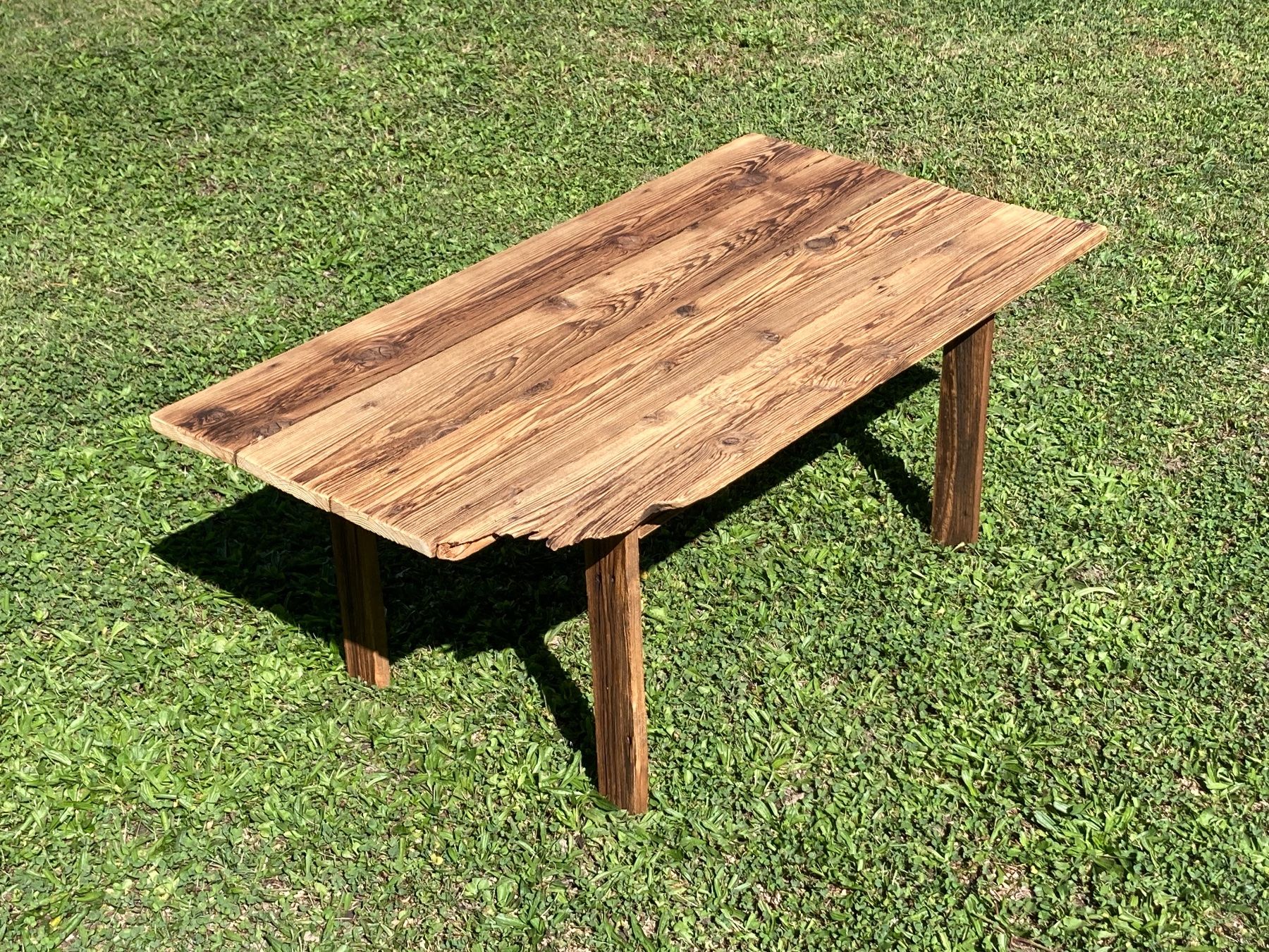 Tische: Spezieller Altholztisch 107x57cm – Neu (gemäss Beschreibung) aus Domat/Ems von Stein_und_Holzbruch 3