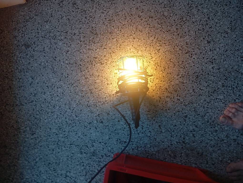 Lampes: Außenleuchte, Keller leuchte – D'occasion à Basel par Petergunn 1