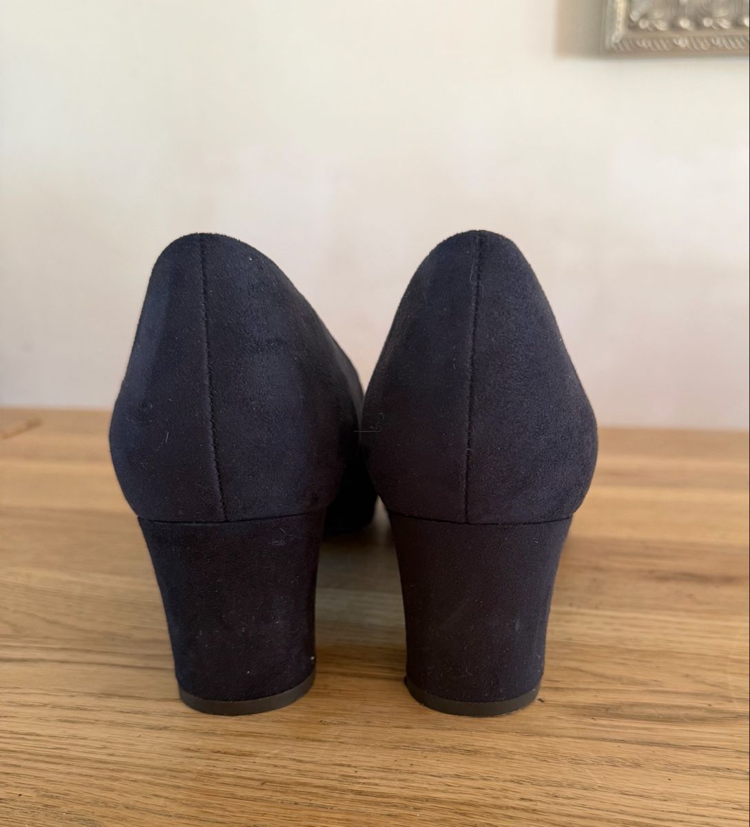 Graceland Scarpe da donna: GRACELAND Damenpumps Gr 41 dunkelblau  – Nuovo (secondo la descrizione) da Bonstetten venduto da norisknofun123 2