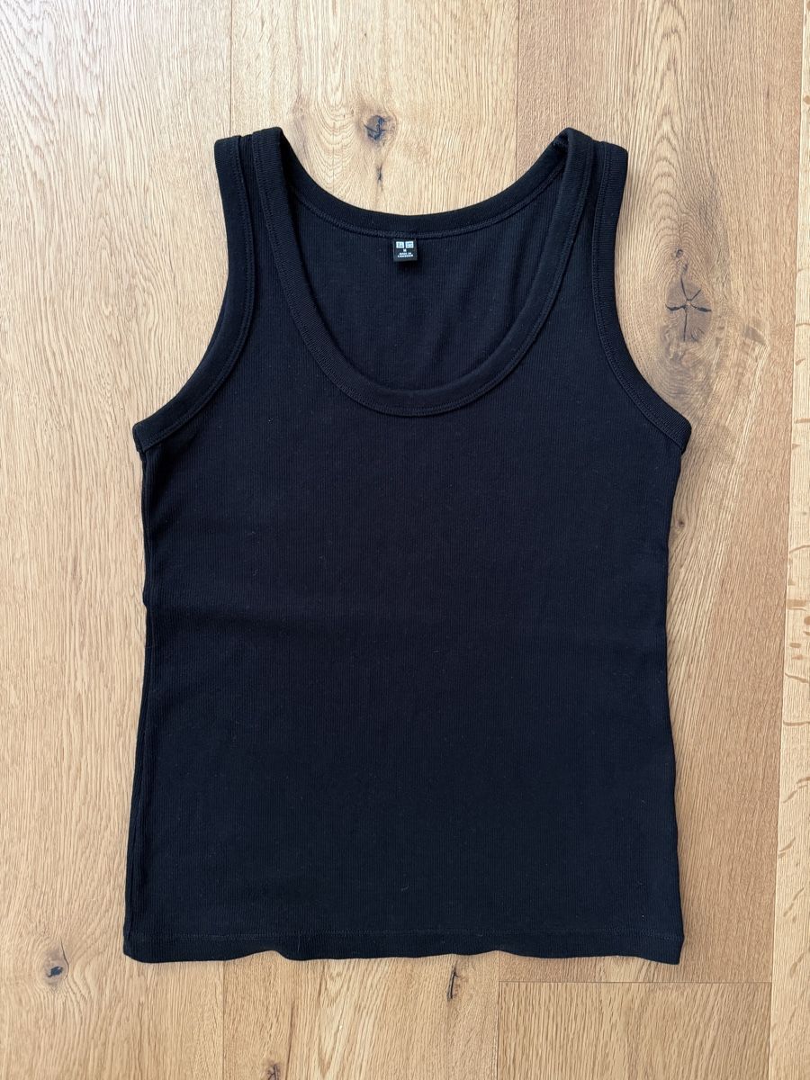 Top: Uniqlo - Top, Gr. S – Usato da Interlaken venduto da fbnscl