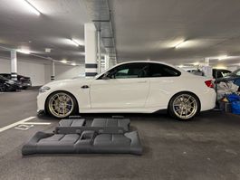 BMW F87 M2 Rückbank mit Rückenlehne und Sitzfläche