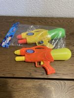 2 Wasserspritzpistolen Splash neu im Packet