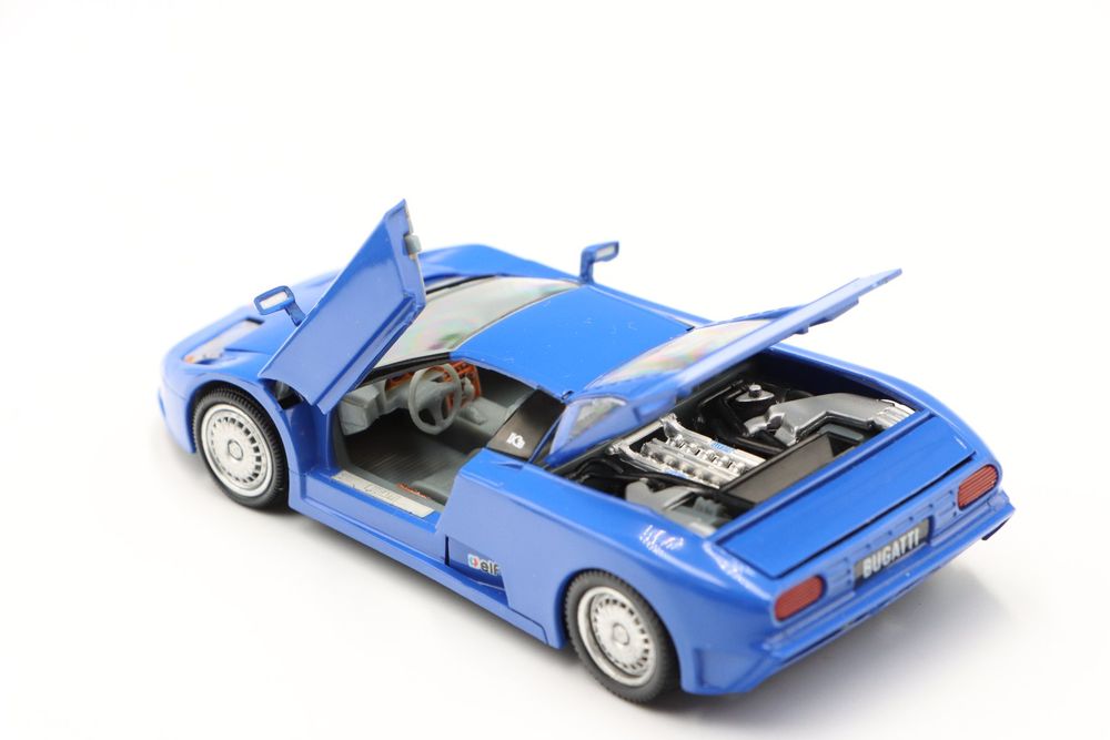 BUGATTI EB 110 S Gris Version Course REVELL 1:43