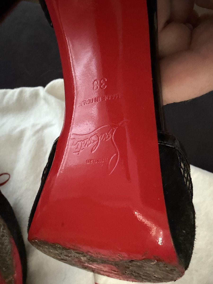Christian Louboutin Scarpe da donna: Louboutin High Heels Pump  – Usato da Thürnen venduto da rasmuvgtre 3