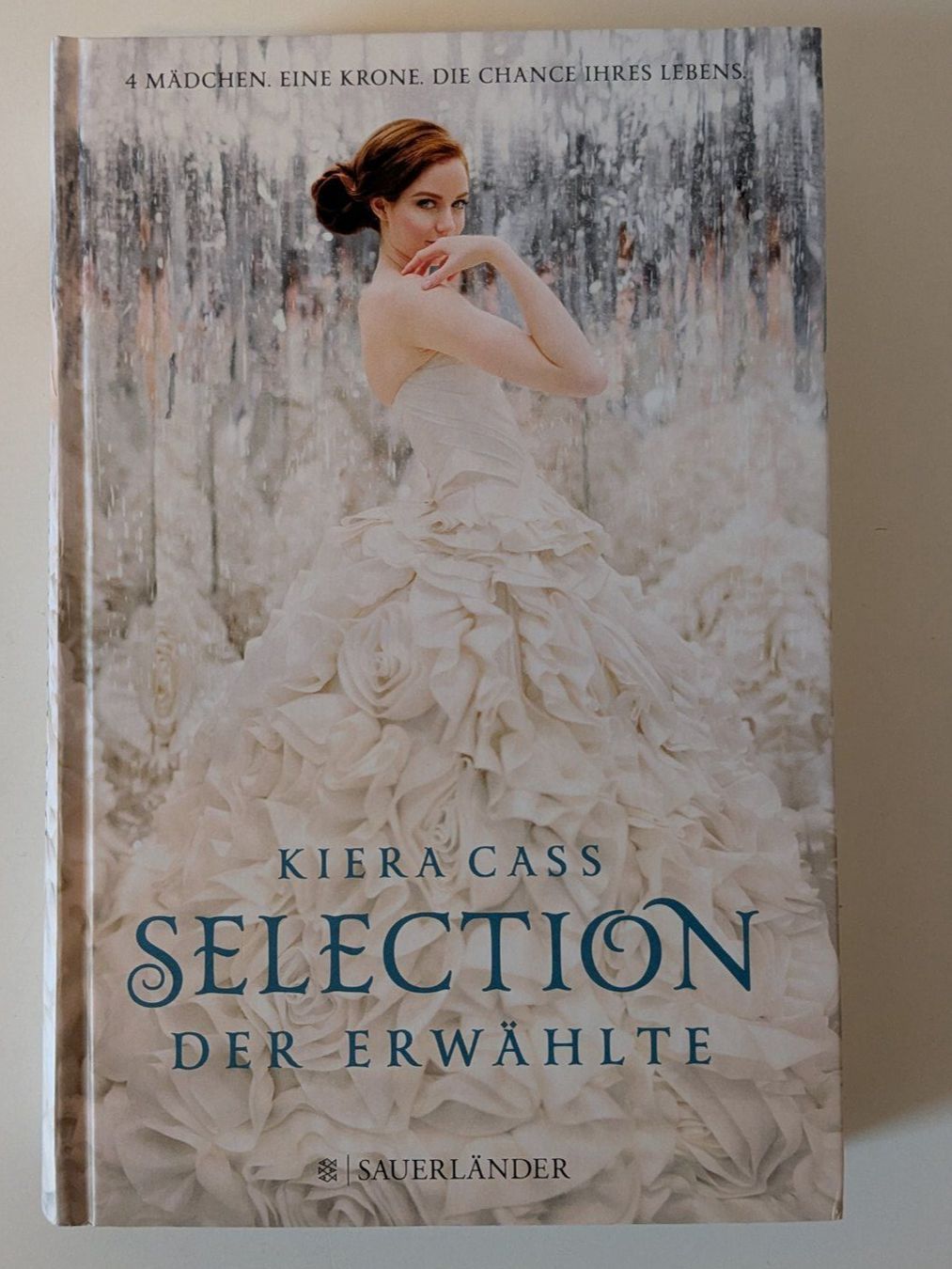 Libri: Buch Selection Der Erwählte Kiera Cass – Nuovo (secondo la descrizione) da Zürich venduto da Joba-Sell