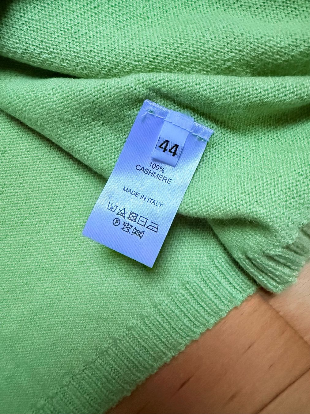Pulls & Sweat-shirts: Oversized Kaschmir Pullunder Gr.M  ***NEU*** – Neuf avec emballage d'origine à Unterägeri par Jutka_04 4