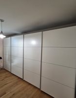 Schiebetürenschrank weiss mit Alurahmen gebraucht