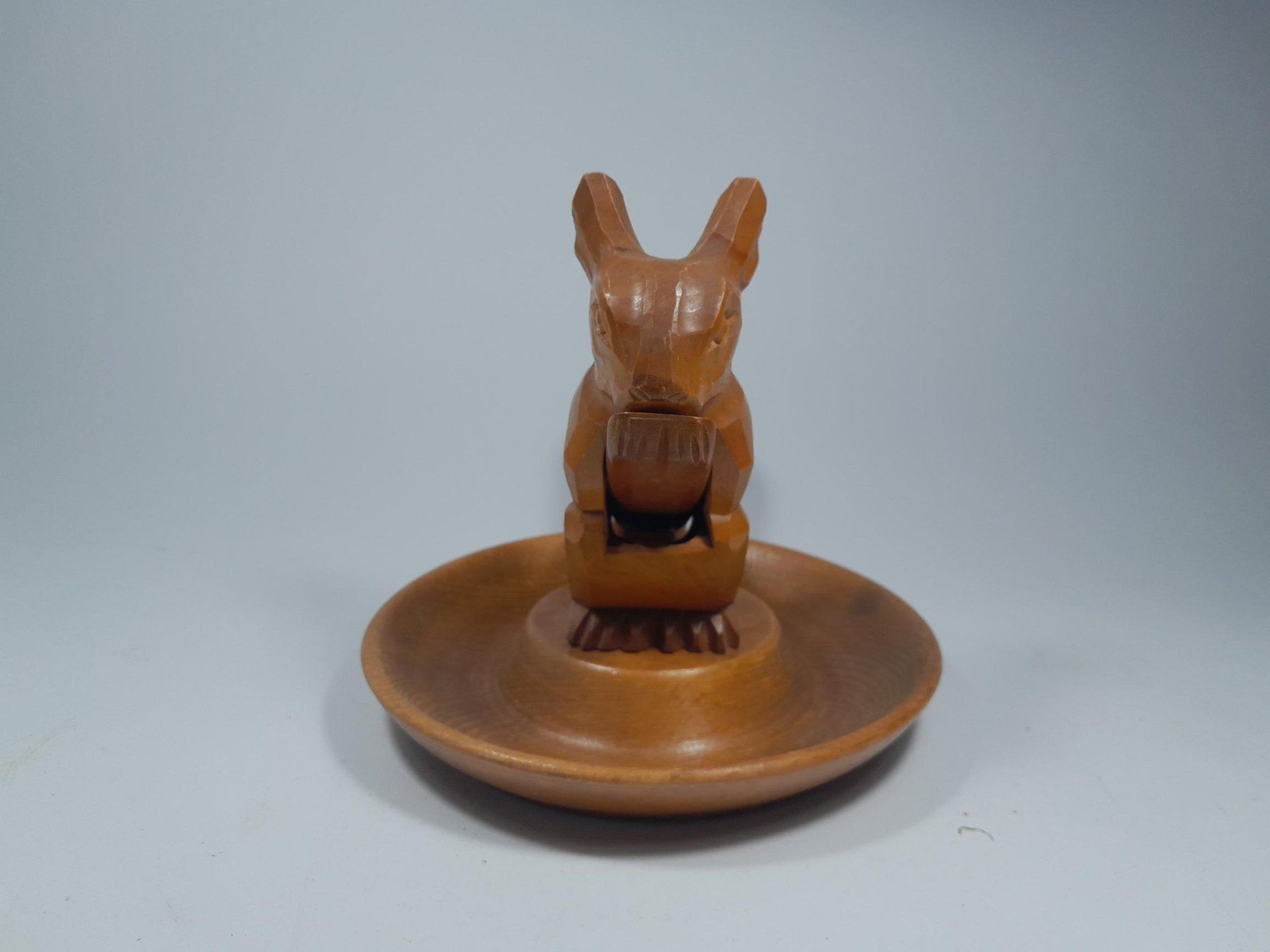 Elettrodomestici da cucina: Vintage Eichörnchen Holz Nussknacker - Kult! – Usato da Männedorf venduto da Bel-view 1