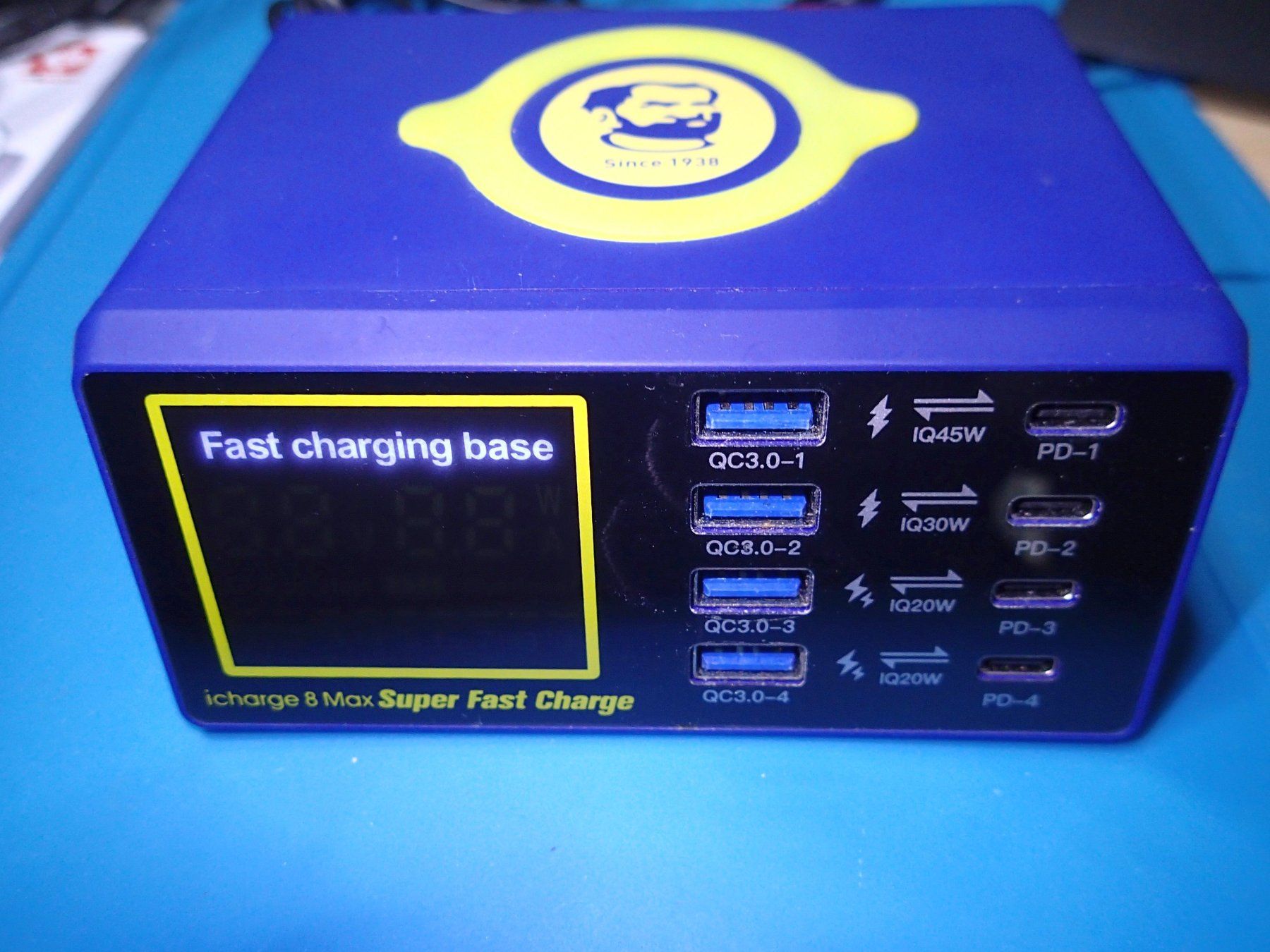 Caricabatterie: Mechanic Fast Charge Station Desktop USB Ladecenter – Usato da Zürich venduto da youelec 1